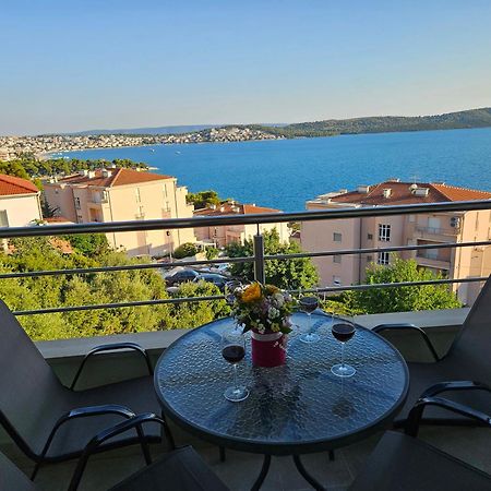 Apartmani Dodo Trogir Eksteriør billede